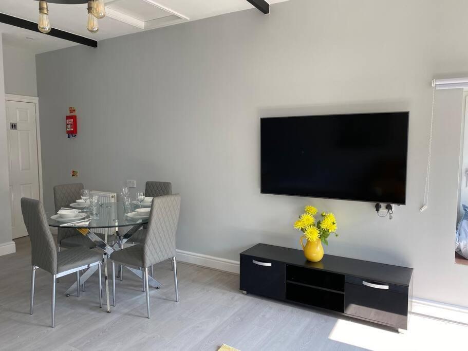 The Terrace - Annexe With Views Appartement Bathford Buitenkant foto